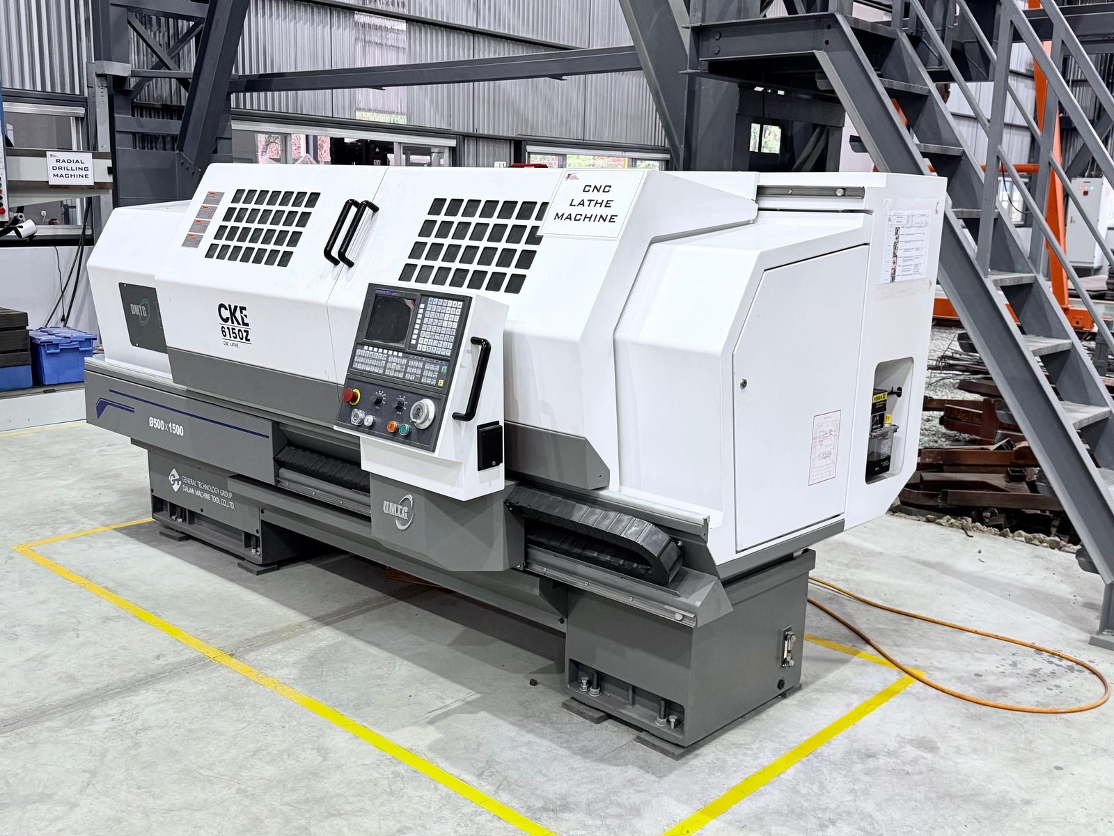 CNC Lathe (CNC Bubut)