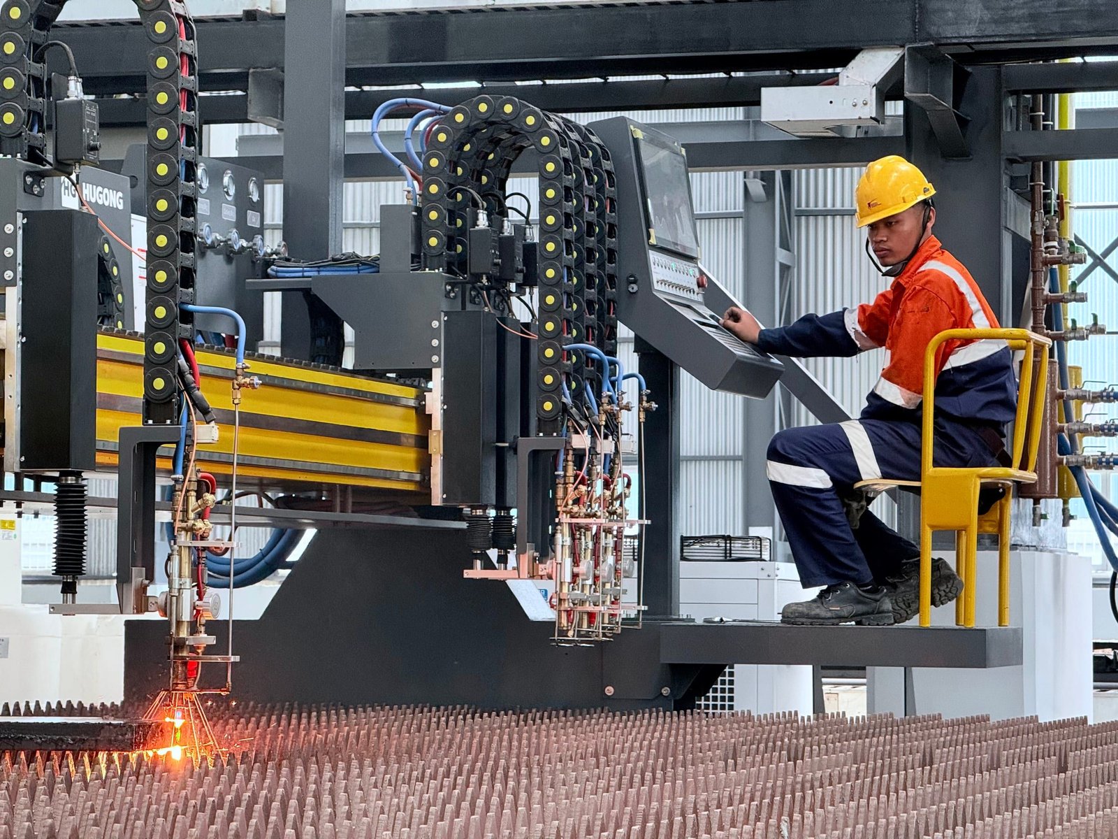 Multi-torch gas CNC cutting steel plate at the ABN facility